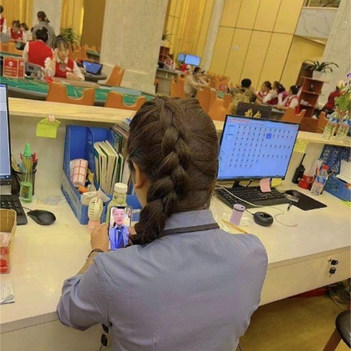 喜乐在线游戏冠军奖杯